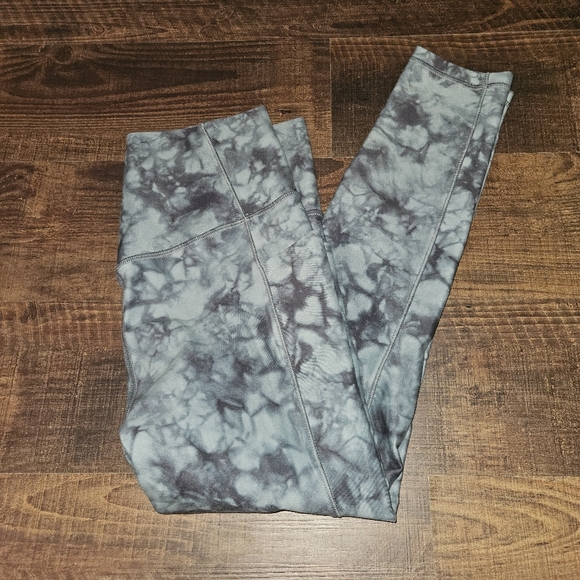 Athleta Salutation Stash Pocket II Printed 7/8 Tight - Picture 3 of 5